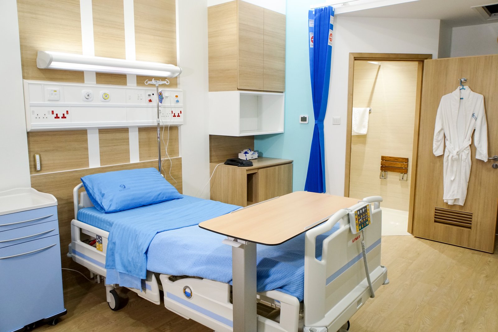 The main reception and lobby at Muscat Private Hospital